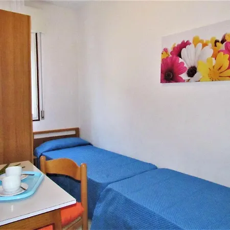 아파트 Alluring In With Private Terrace